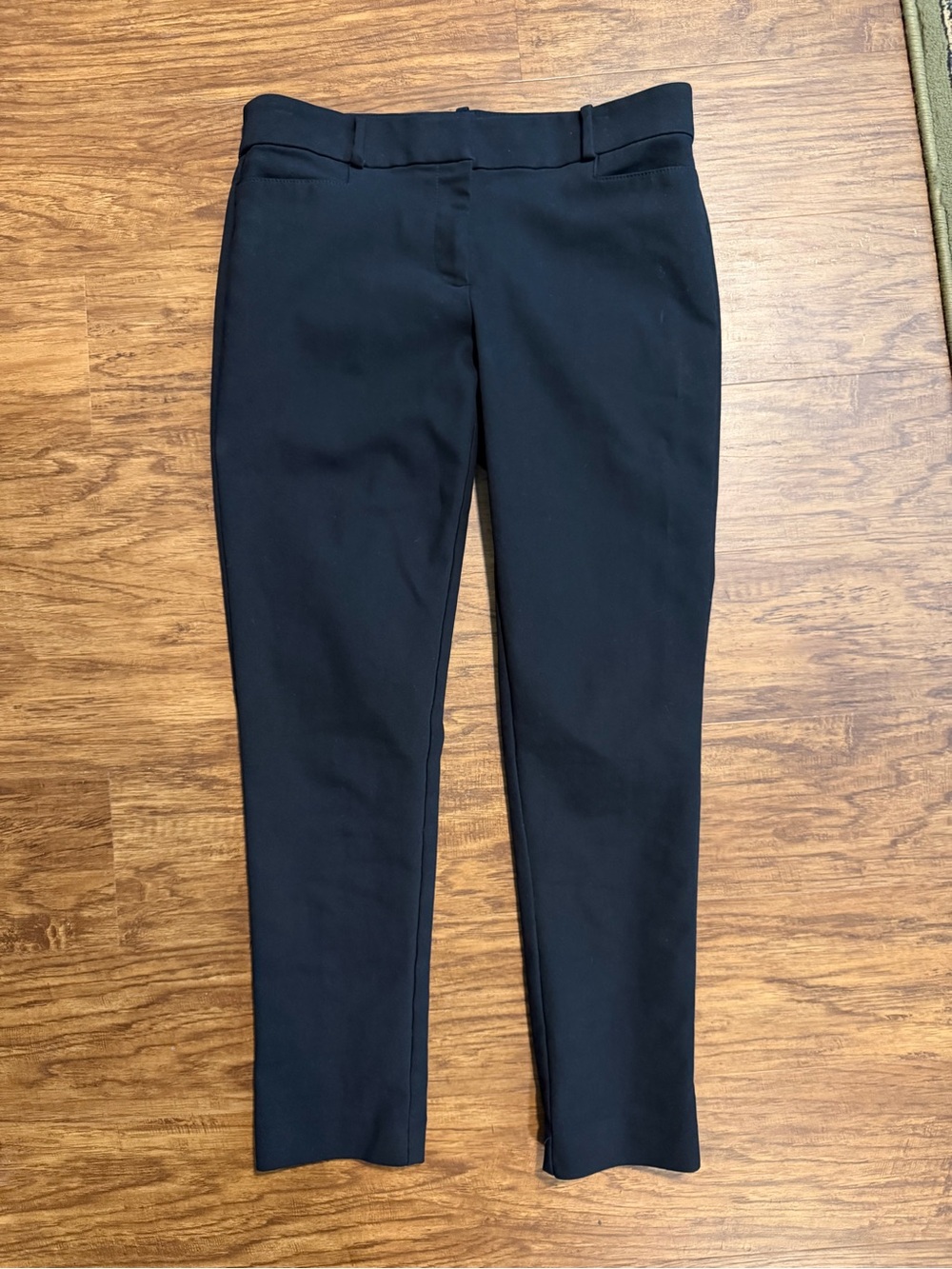 🌼 4/$13 - Loft Black Dress Pants - Size 6